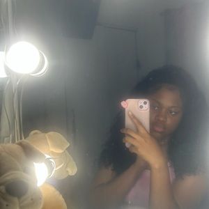 Meet your Posher, Nyleve